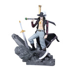 ONE PIECE Dracule Mihawk 14CM Action – Top Decisive Battle - Display Box | Kamigami – One Piece Collectibles